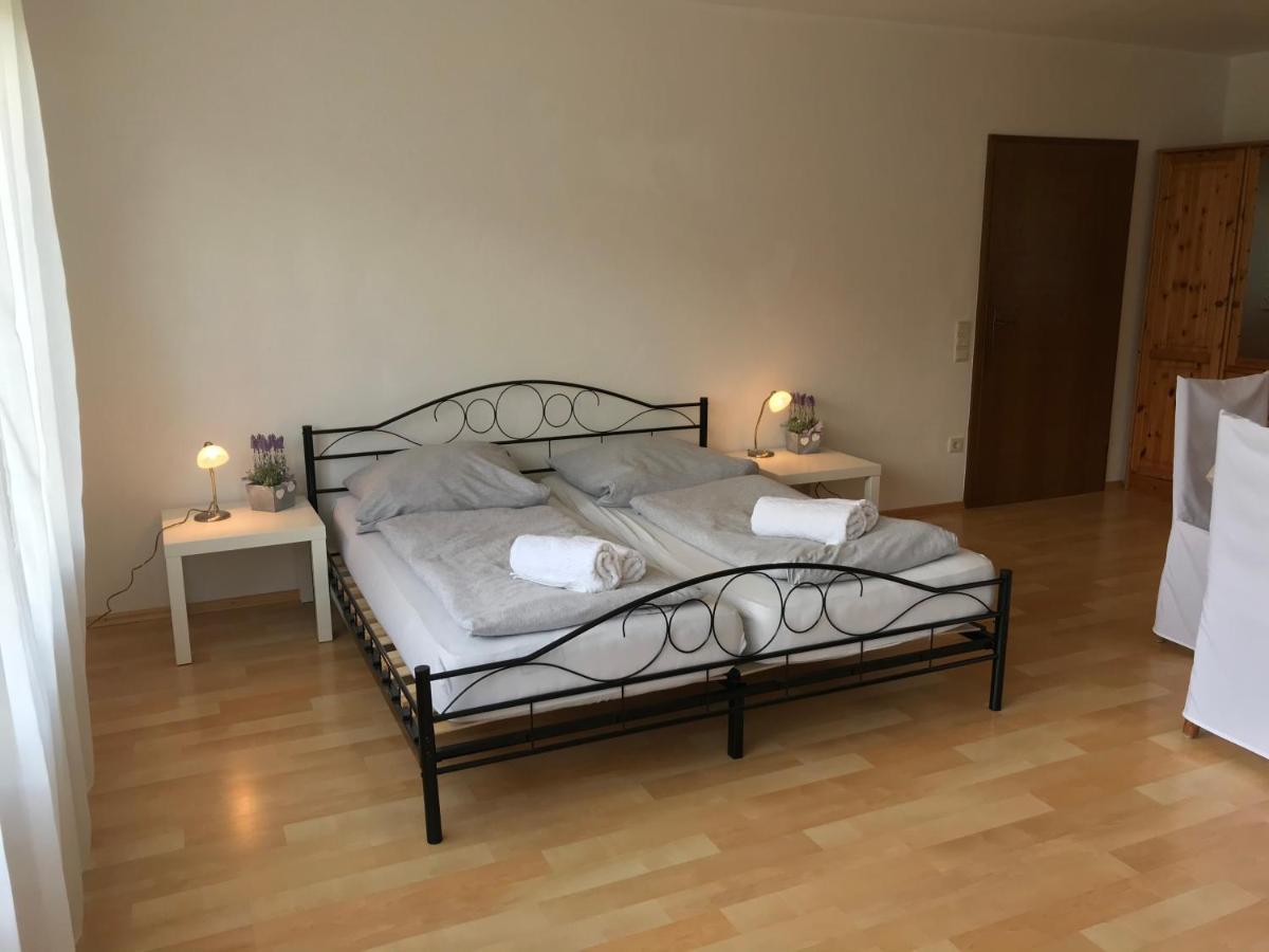 Gaestehaus Steinmann Apartment 2 Zimmer 밀텐베르크 외부 사진